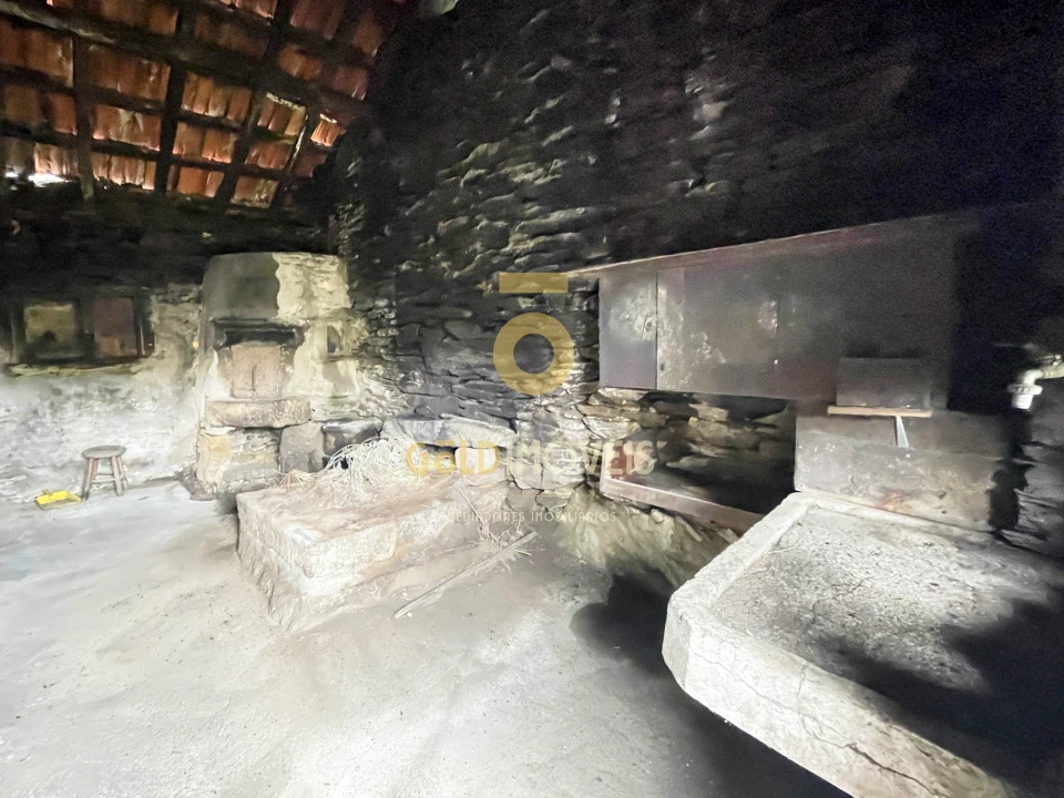 Moradia T2 para Venda em Real Foto 22