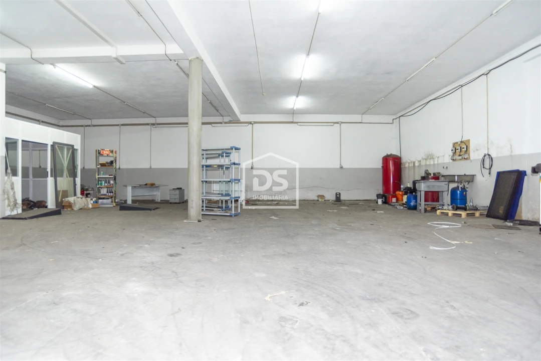 Armazém para Venda em Penafiel Foto 30