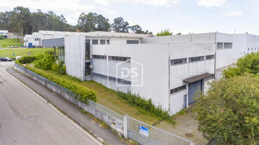 Armazém para Venda em Penafiel Foto 3