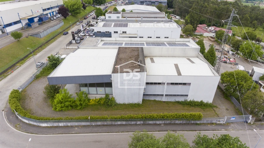 Armazém para Venda em Penafiel Foto 4