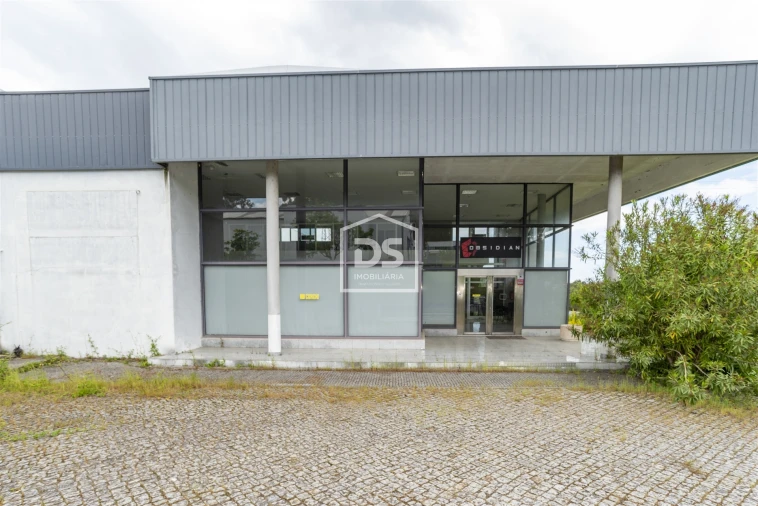 Armazém para Venda em Penafiel Foto 35
