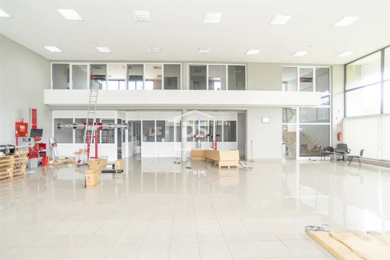 Armazém para Venda em Penafiel Foto 9