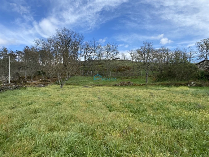 Terreno para Venda em Constantim e Vale de Nogueiras Foto 1