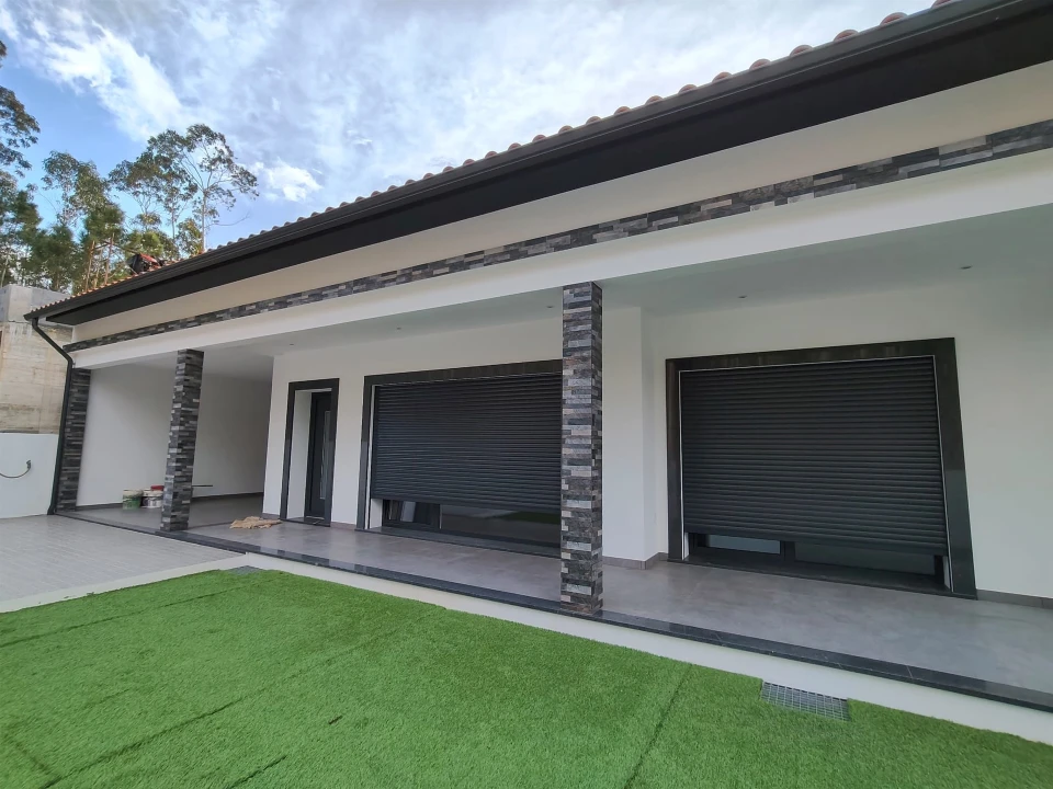 Moradia T3 para Venda em Santa Eufémia e Boa Vista Foto 1