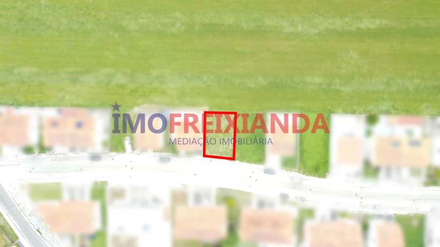 Terreno para Venda em Golpilheira Foto 3