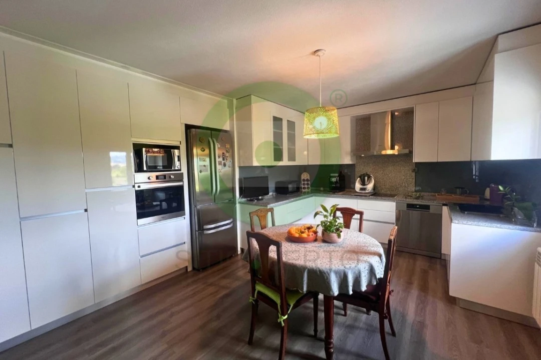 Moradia T4 para Venda em Madalena e Samaiões Foto 11