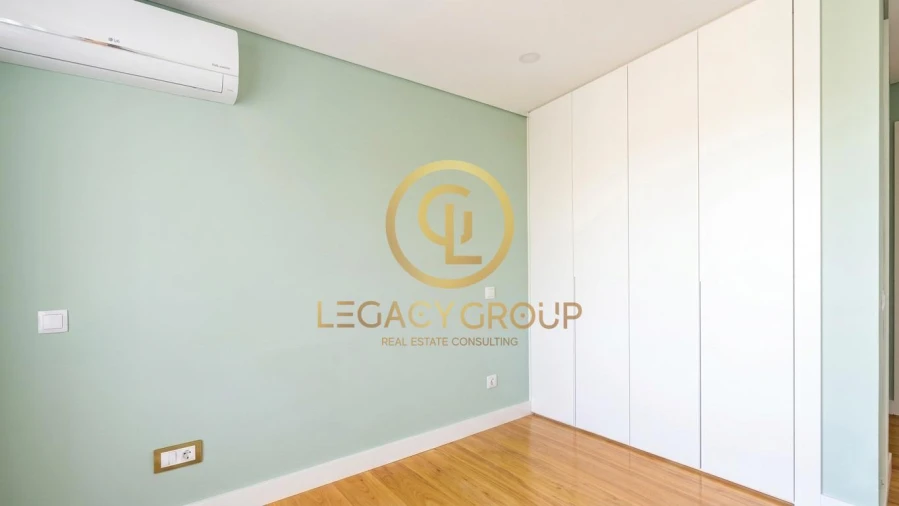 Apartamento T4 para Venda em Almancil Foto 14