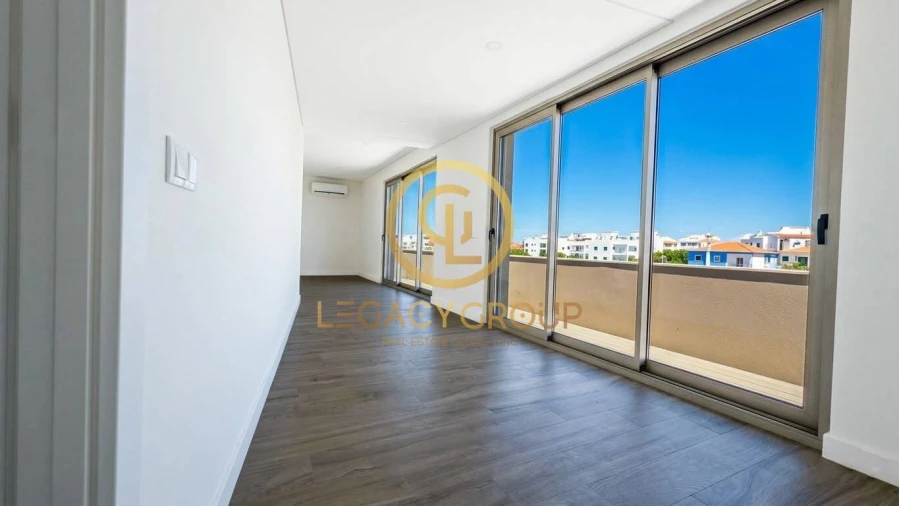 Apartamento T4 para Venda em Almancil Foto 19