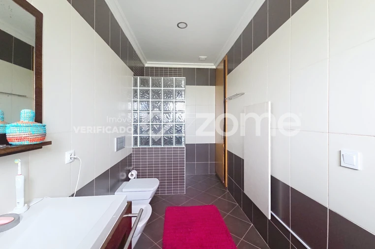 Moradia T3 para Venda em Lavos Foto 33