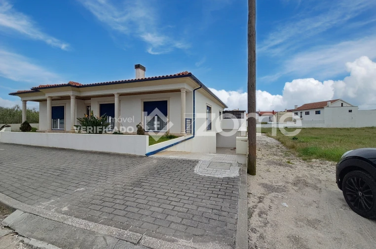 Moradia T3 para Venda em Lavos Foto 2