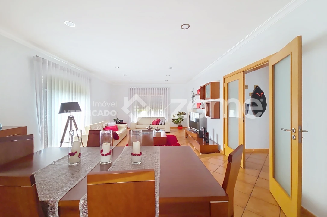 Moradia T3 para Venda em Lavos Foto 20