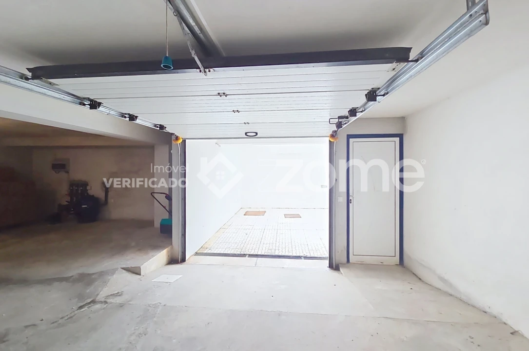 Moradia T3 para Venda em Lavos Foto 44