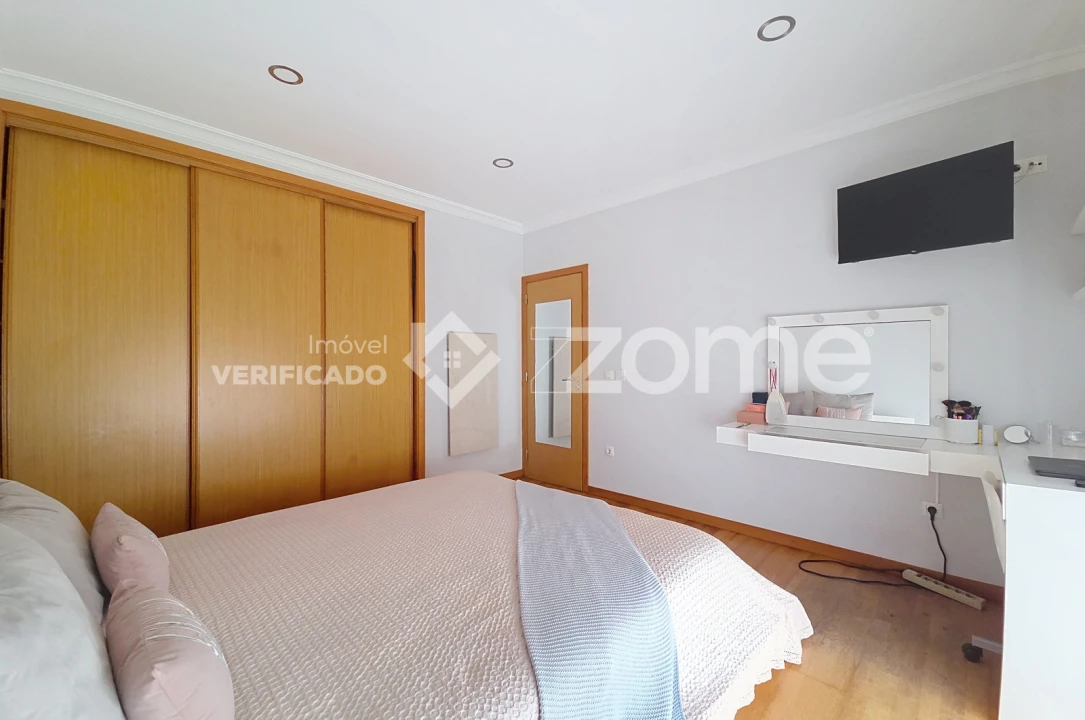 Moradia T3 para Venda em Lavos Foto 39