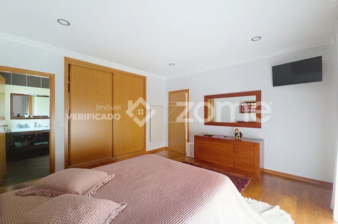 Moradia T3 para Venda em Lavos Foto 31