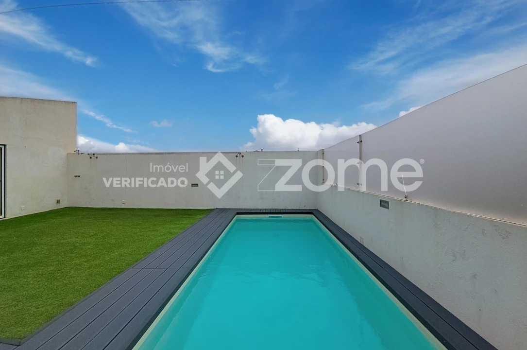 Moradia T3 para Venda em Lavos Foto 11