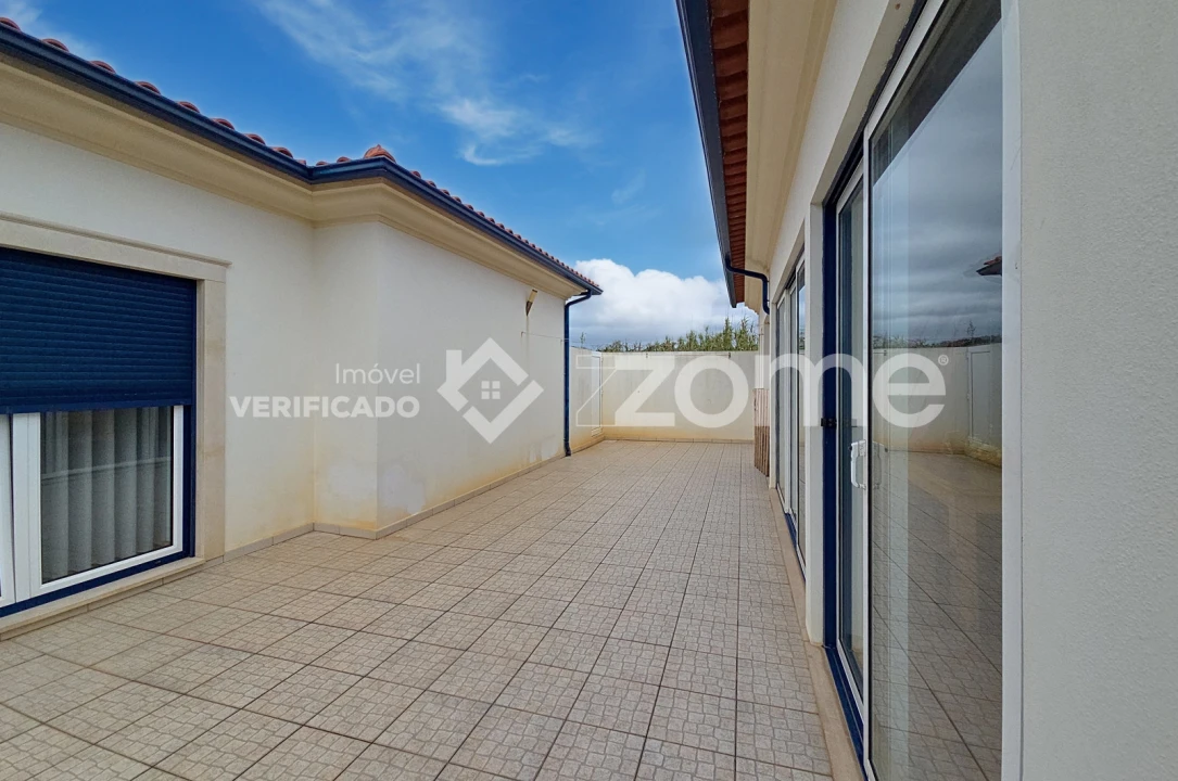 Moradia T3 para Venda em Lavos Foto 13