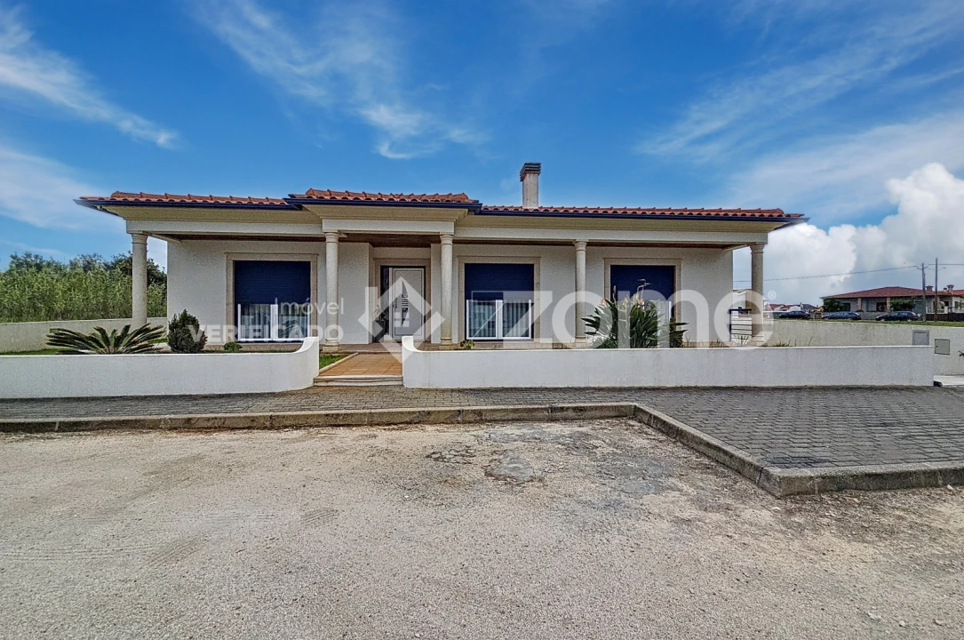 Moradia T3 para Venda em Lavos Foto 2