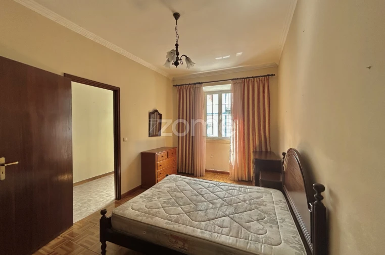 Moradia T6 para Venda em Ponta Delgada (São Sebastião) Foto 6