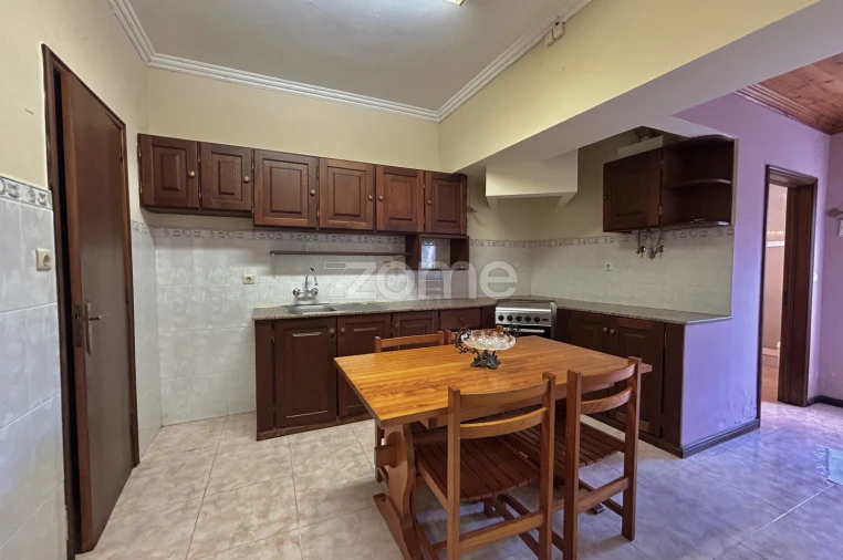 Moradia T6 para Venda em Ponta Delgada (São Sebastião) Foto 9