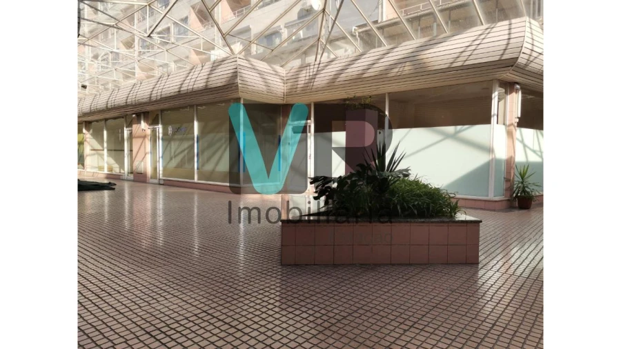 Negócio para Arrendamento em Braga (Maximinos, Sé e Cividade) Foto 2