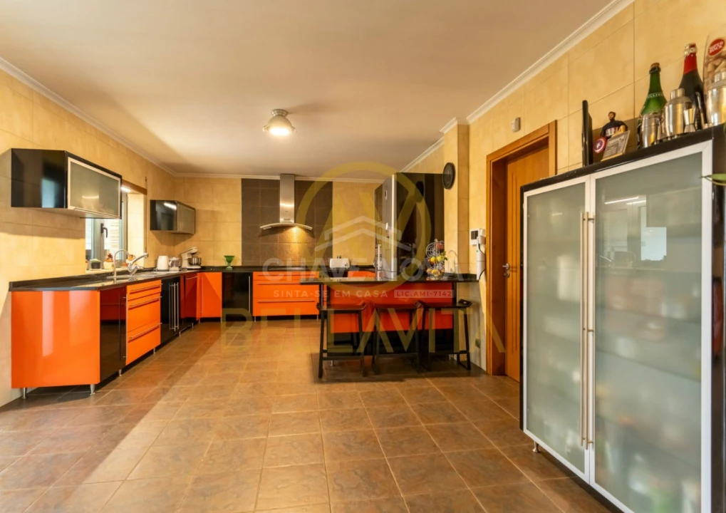 Moradia T4 para Venda em Vilarandelo Foto 5