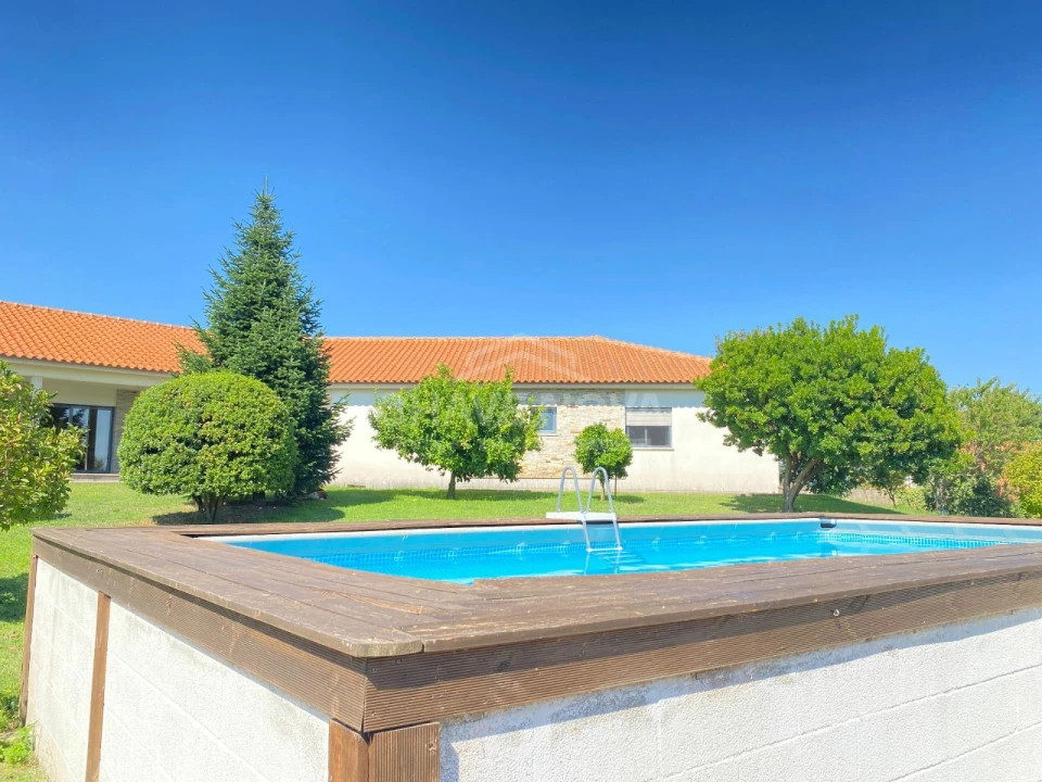 Moradia T4 para Venda em Vilarandelo Foto 25