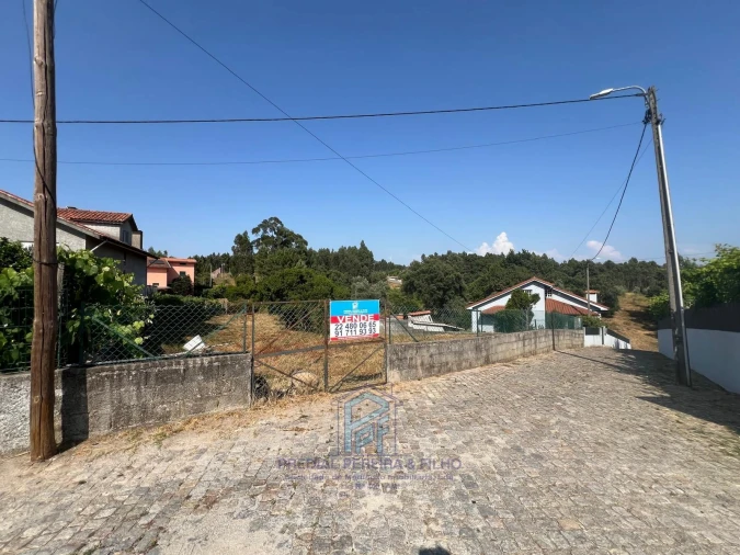 Terreno Misto para Venda em Melres e Medas Foto 19