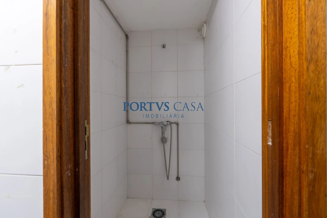 Loja para Trespasse em Matosinhos e Leça da Palmeira Foto 20