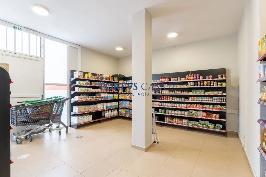 Loja para Trespasse em Matosinhos e Leça da Palmeira Foto 2