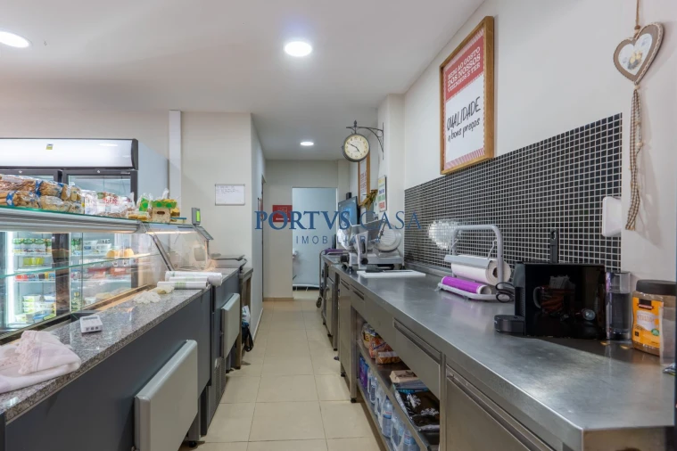 Loja para Trespasse em Matosinhos e Leça da Palmeira Foto 30
