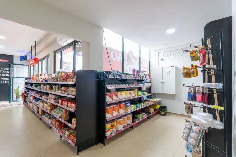 Loja para Trespasse em Matosinhos e Leça da Palmeira Foto 6