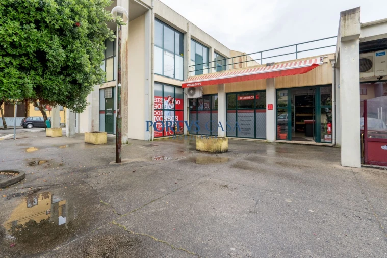 Loja para Trespasse em Matosinhos e Leça da Palmeira Foto 16