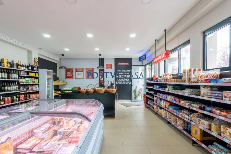 Loja para Trespasse em Matosinhos e Leça da Palmeira Foto 8