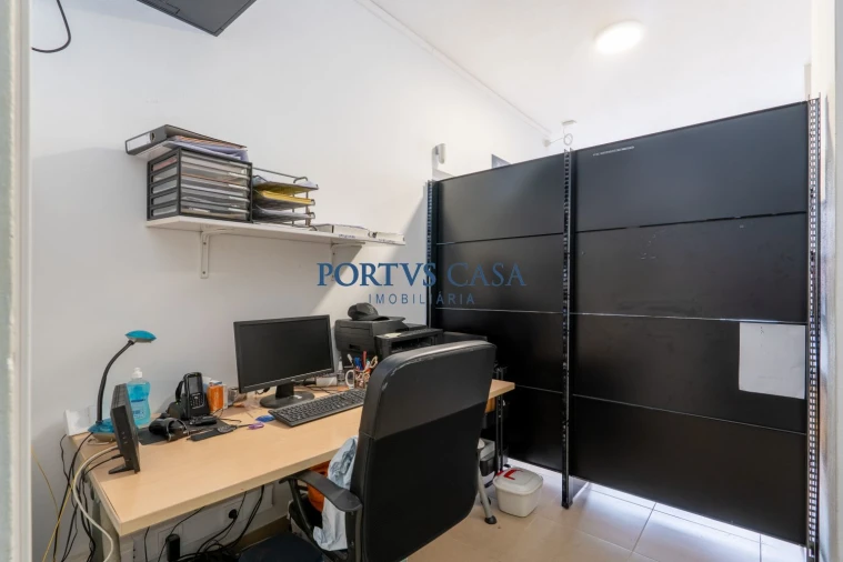 Loja para Trespasse em Matosinhos e Leça da Palmeira Foto 28