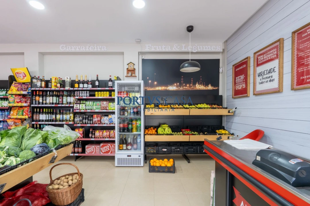 Loja para Trespasse em Matosinhos e Leça da Palmeira Foto 11