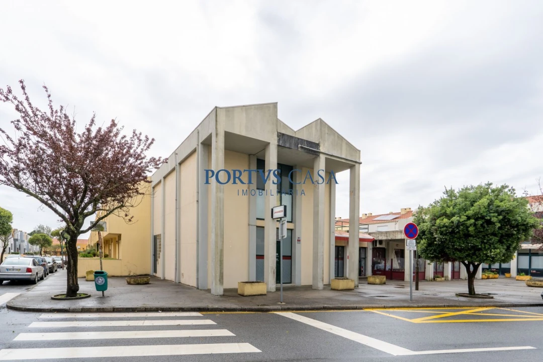 Loja para Trespasse em Matosinhos e Leça da Palmeira Foto 32