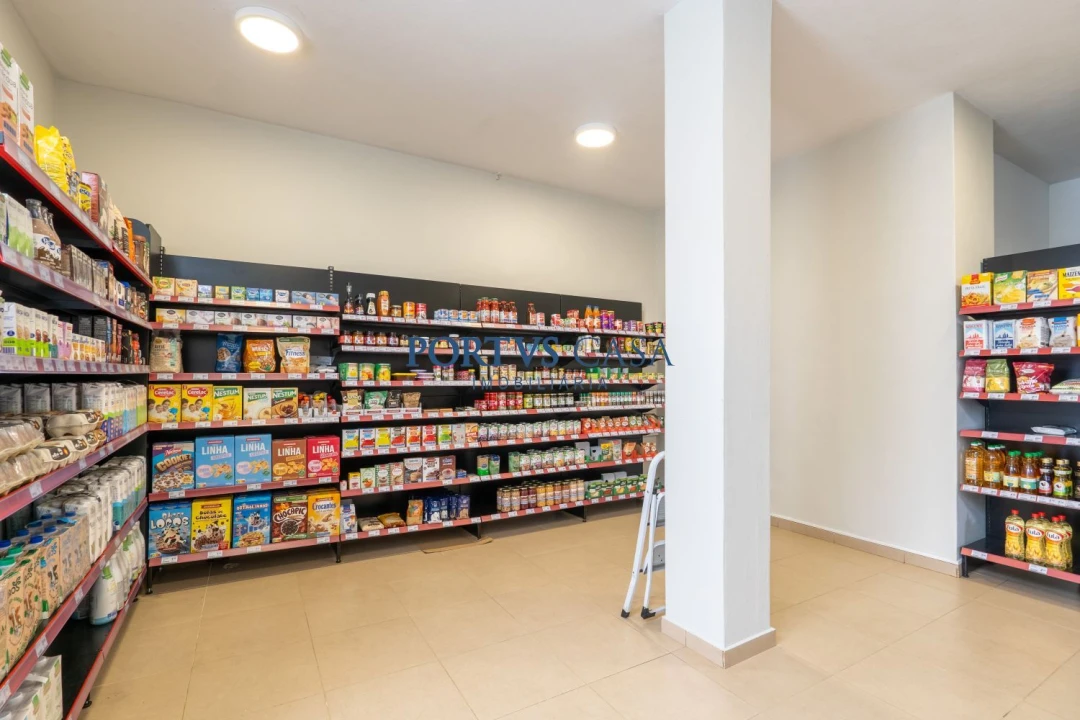 Loja para Trespasse em Matosinhos e Leça da Palmeira Foto 3