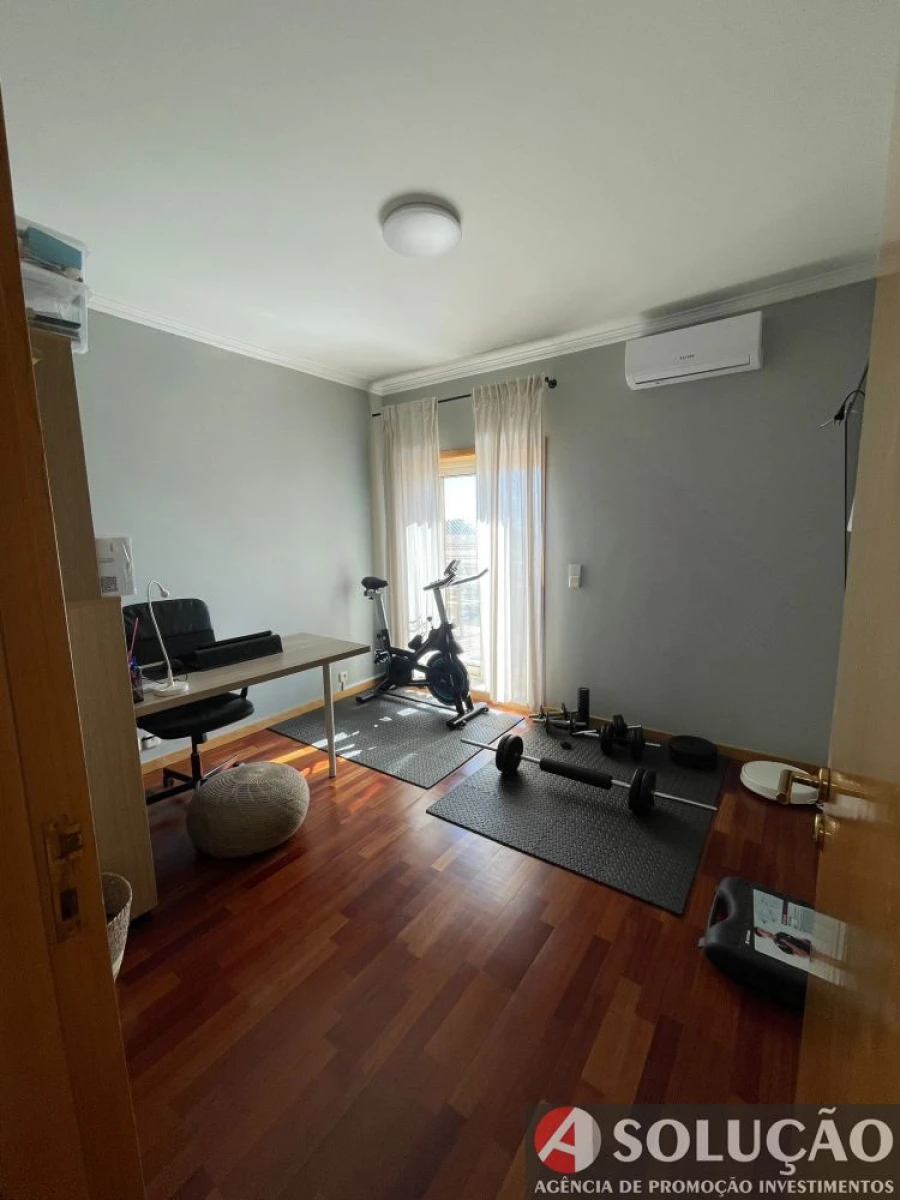 Apartamento T3 para Venda em Mafamude e Vilar do Paraíso Foto 21