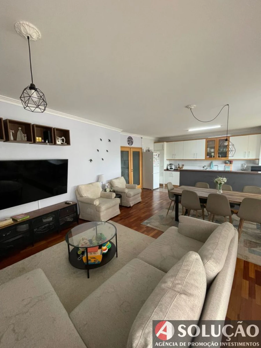 Apartamento T3 para Venda em Mafamude e Vilar do Paraíso Foto 9