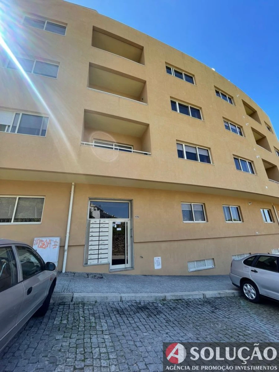 Apartamento T3 para Venda em Mafamude e Vilar do Paraíso Foto 48