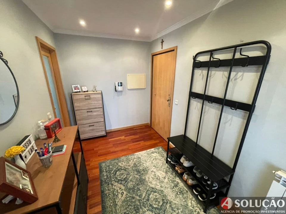 Apartamento T3 para Venda em Mafamude e Vilar do Paraíso Foto 8