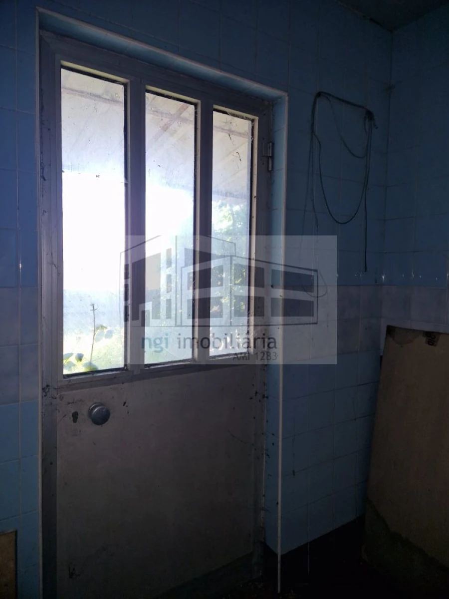 Loja para Venda em Santo Antão e São Julião do Tojal Foto 38