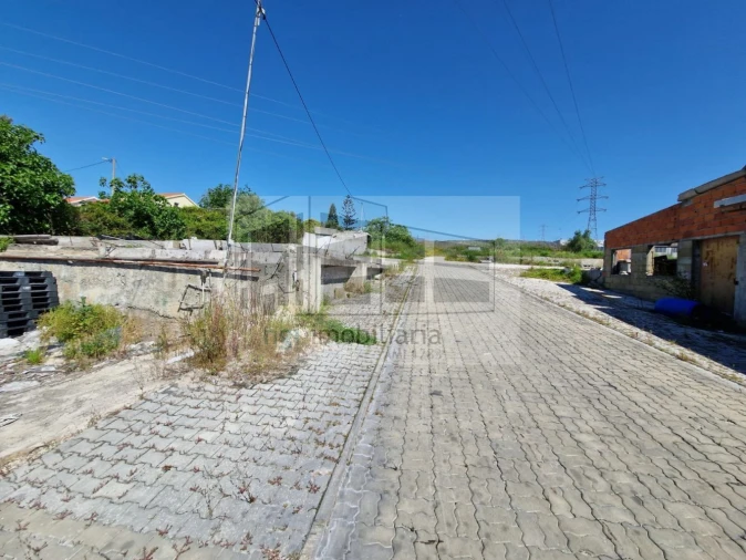 Loja para Venda em Santo Antão e São Julião do Tojal Foto 20