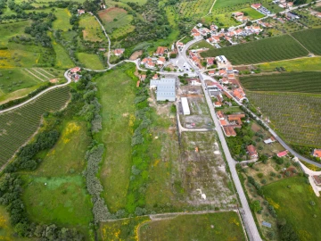 Loja para Venda em Achete, Azoia de Baixo e Póvoa de Santarém