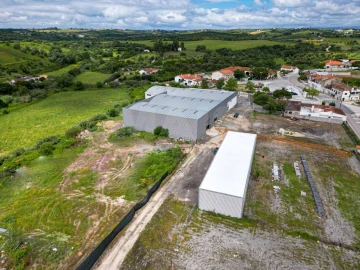Loja para Venda em Achete, Azoia de Baixo e Póvoa de Santarém