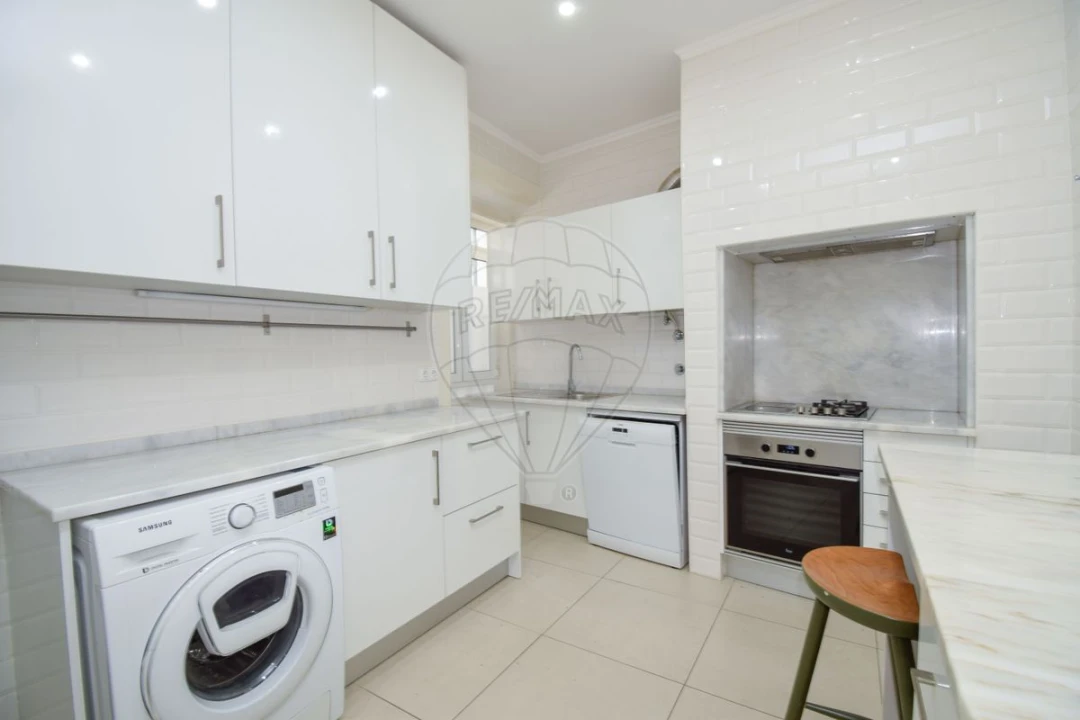 Apartamento T4 para Venda em Misericórdia Foto 28