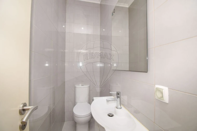 Apartamento T4 para Venda em Misericórdia Foto 25