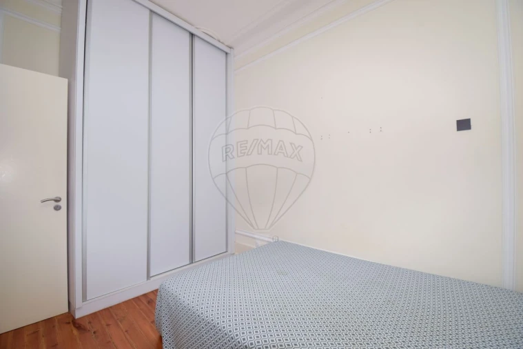 Apartamento T4 para Venda em Misericórdia Foto 33