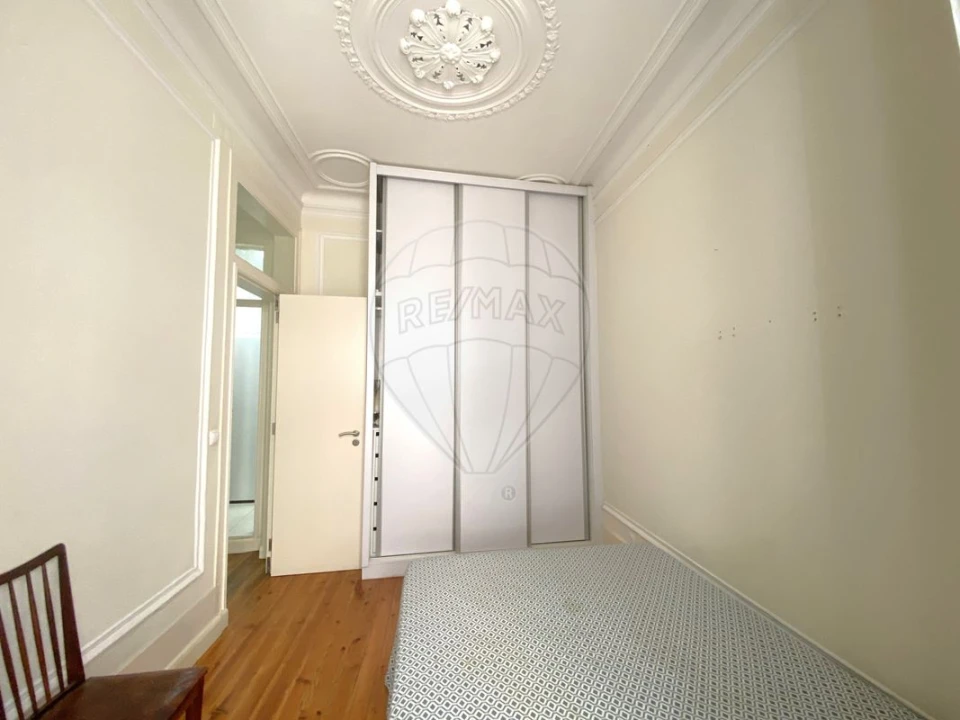 Apartamento T4 para Venda em Misericórdia Foto 5