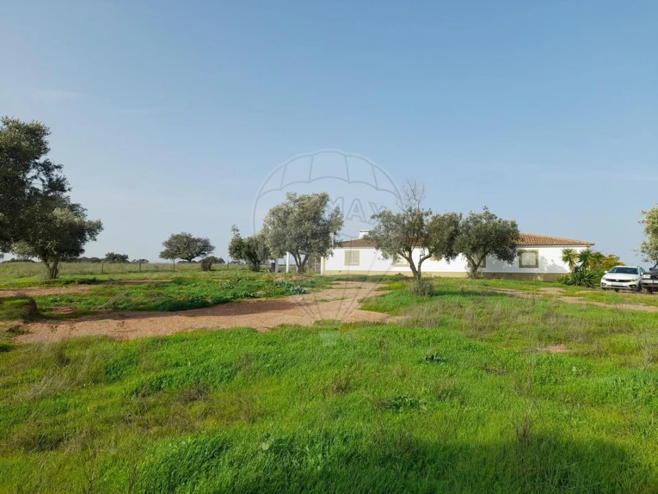 Quinta T4 para Venda em Albernoa e Trindade Foto 26